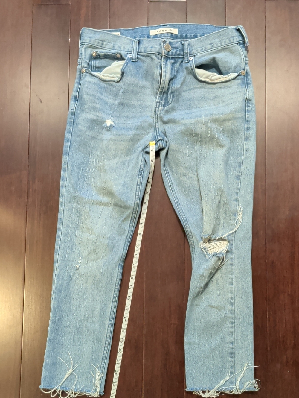 PacSun Women’s Light Blue Distressed Straight Jeans, Crop Ankle